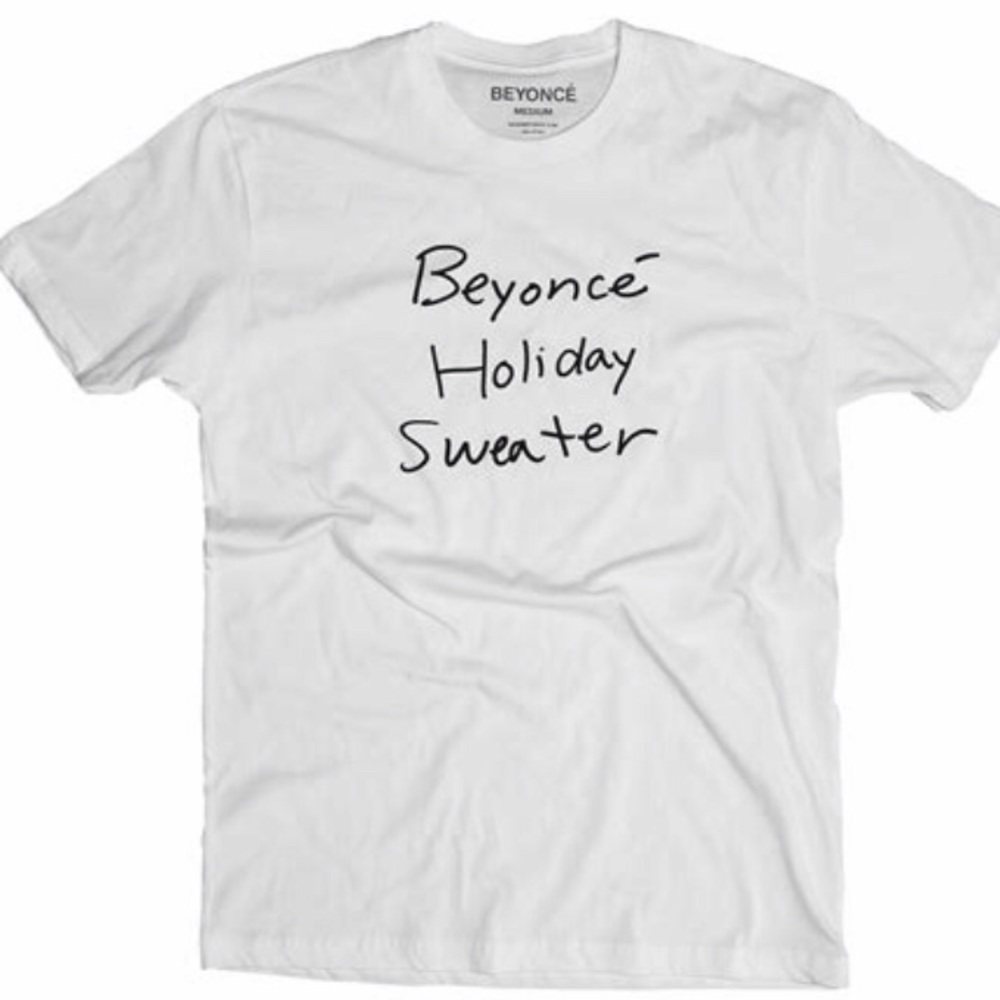 NWT “Beyoncé Holiday Sweater” T shirt women small